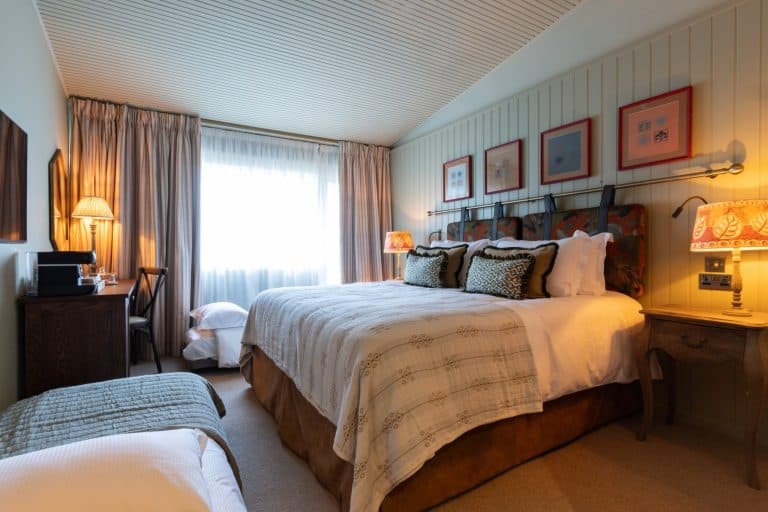 Cover Image for Really Comfy room